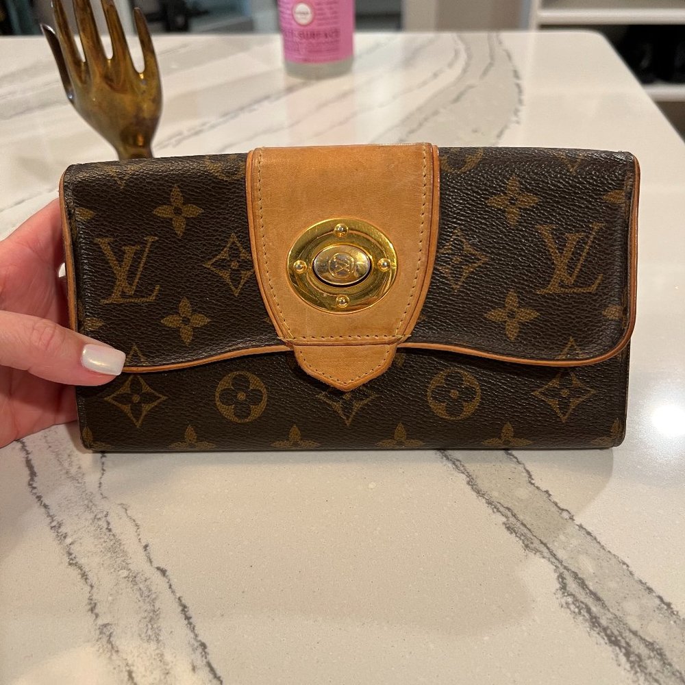 Louis Vuitton monogram boetie wallet